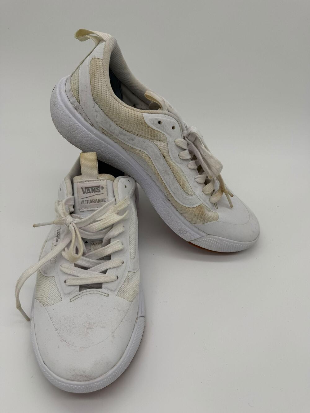 Vans UltraRange EXO SE Shoes Mens Size 9 White Mesh Walking Athletic Sneakers